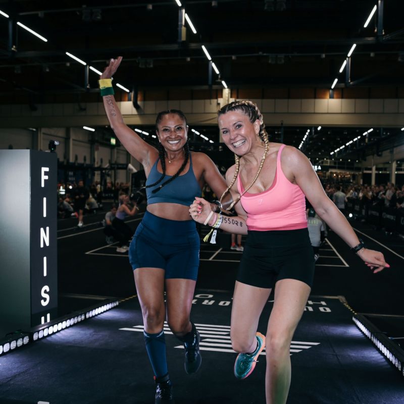 hyrox-helsinki-doubles-finishline